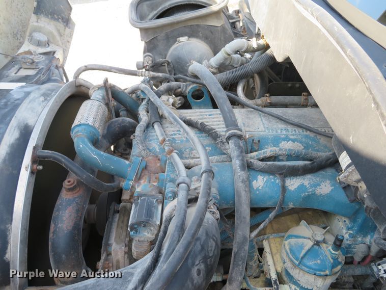 image for item DE8201 2006 International 4300 dump truck