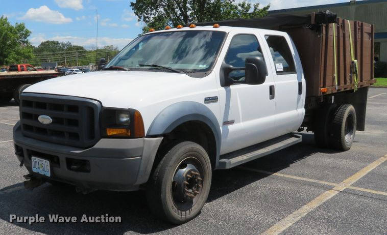 image for item DE8242 2006 Ford F450 Super Duty XL Crew Cab flat dump bed truck