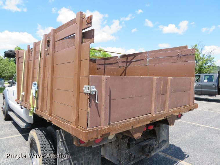 image for item DE8242 2006 Ford F450 Super Duty XL Crew Cab flat dump bed truck