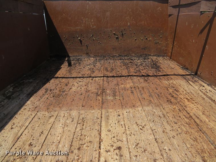 image for item DE8242 2006 Ford F450 Super Duty XL Crew Cab flat dump bed truck