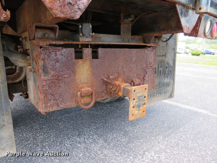 image for item DE8243 2005 Ford F450 Super Duty XL Crew Cab flat dump bed truck