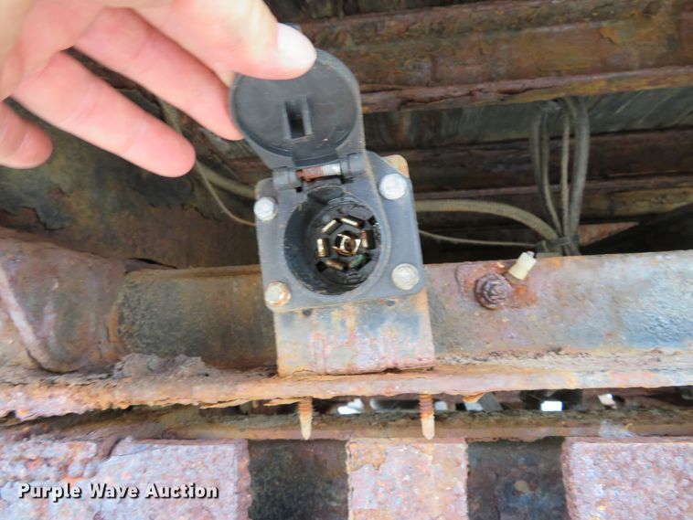 image for item DE8243 2005 Ford F450 Super Duty XL Crew Cab flat dump bed truck