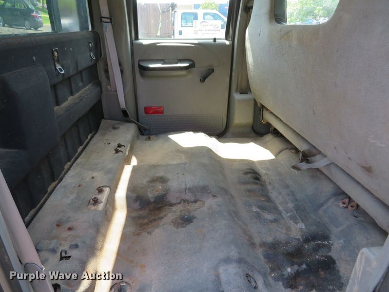 image for item DE8243 2005 Ford F450 Super Duty XL Crew Cab flat dump bed truck