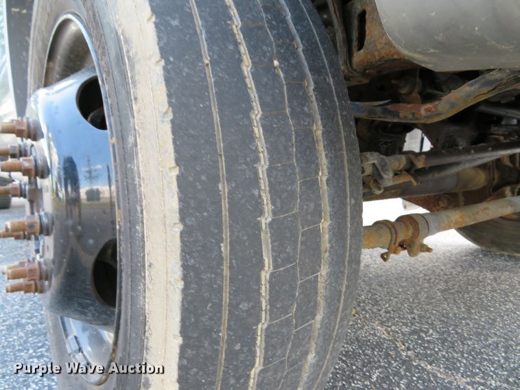 image for item DE8243 2005 Ford F450 Super Duty XL Crew Cab flat dump bed truck