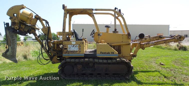 image for item DF0779 1997 Vermeer FLX115 vibratory cable plow