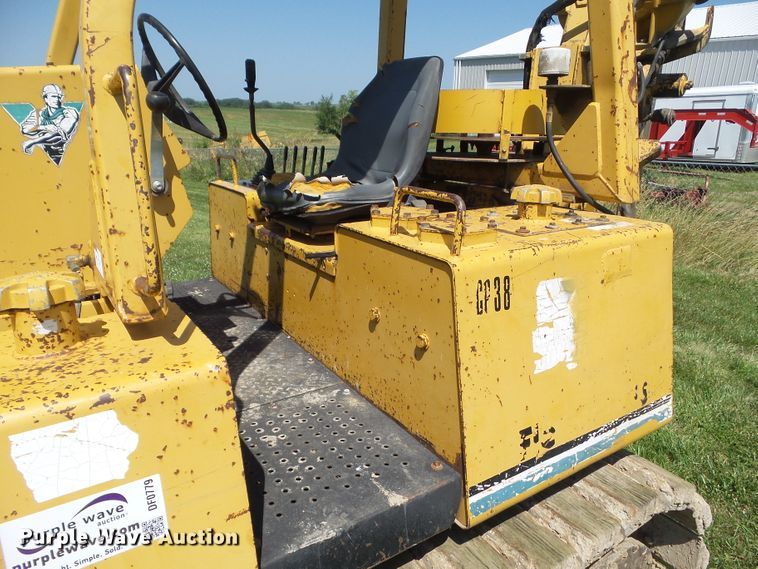 image for item DF0779 1997 Vermeer FLX115 vibratory cable plow