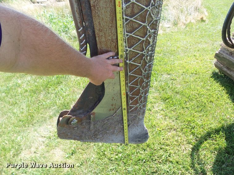 image for item DF0779 1997 Vermeer FLX115 vibratory cable plow