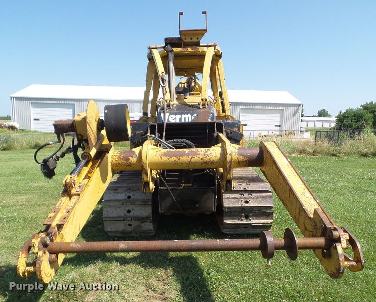 image for item DF0780 1999 Vermeer P125 vibratory cable plow