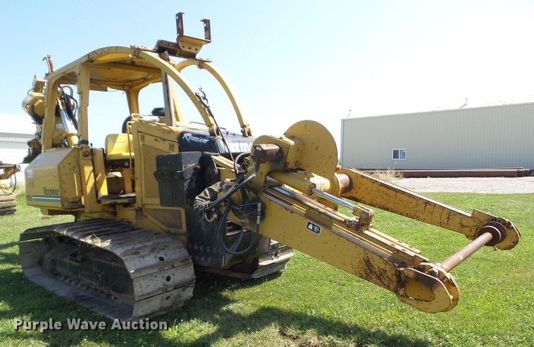 image for item DF0780 1999 Vermeer P125 vibratory cable plow