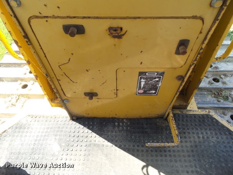 image for item DF0780 1999 Vermeer P125 vibratory cable plow