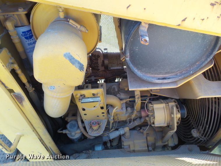 image for item DF0780 1999 Vermeer P125 vibratory cable plow