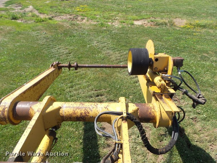 image for item DF0780 1999 Vermeer P125 vibratory cable plow