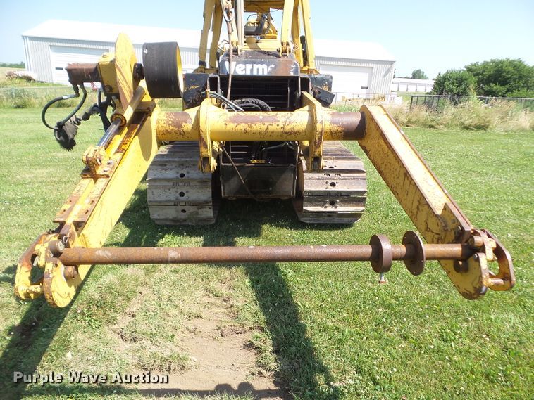 image for item DF0780 1999 Vermeer P125 vibratory cable plow