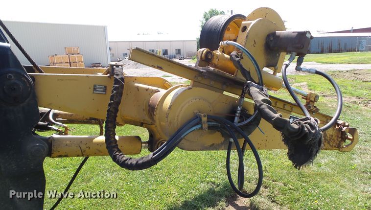 image for item DF0780 1999 Vermeer P125 vibratory cable plow