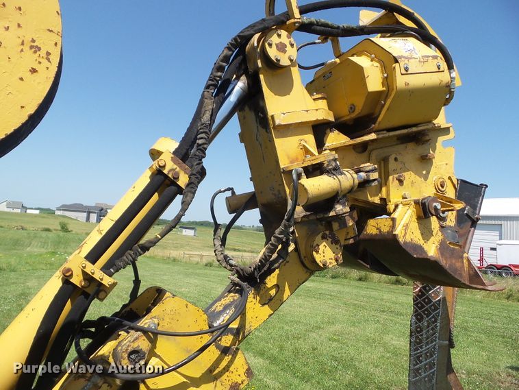 image for item DF0780 1999 Vermeer P125 vibratory cable plow