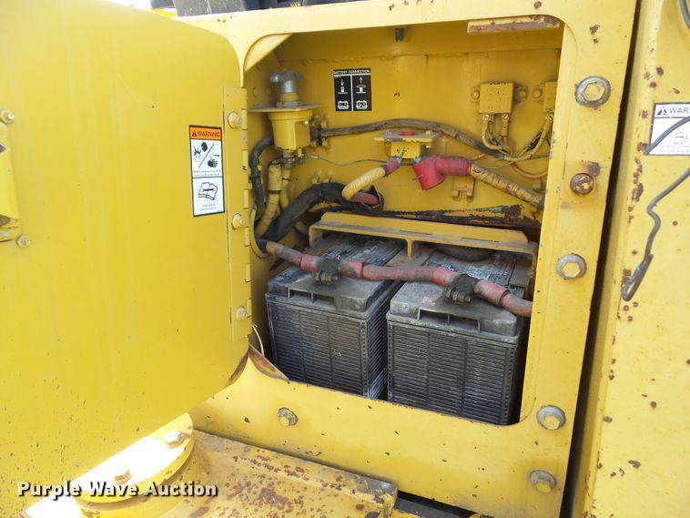 image for item DF0780 1999 Vermeer P125 vibratory cable plow