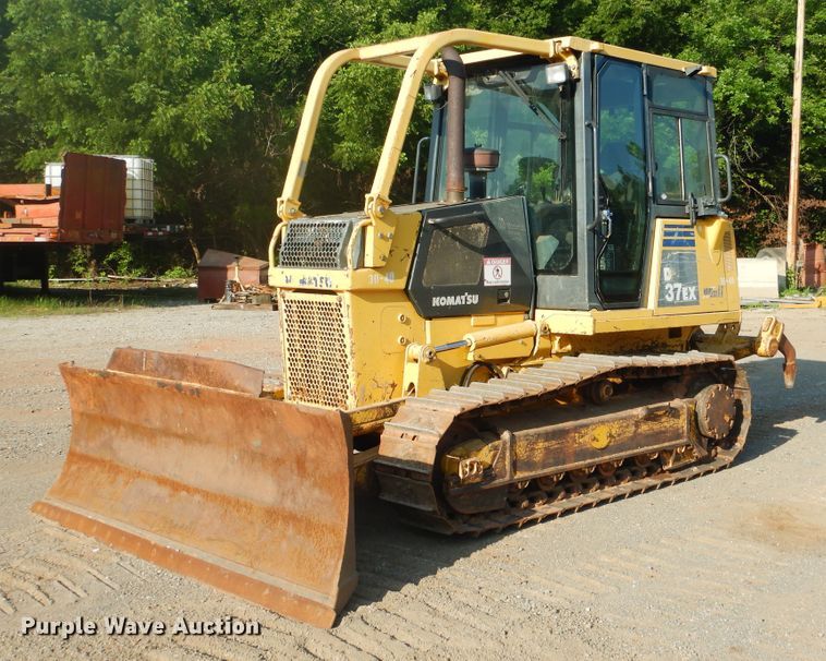 image for item DF2135 2008 Komatsu D37EX-21A dozer