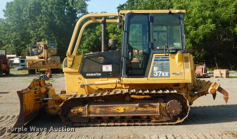 image for item DF2135 2008 Komatsu D37EX-21A dozer