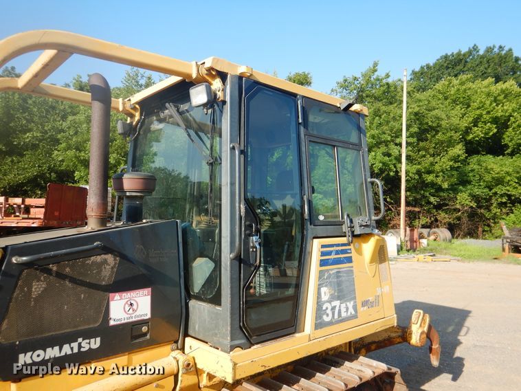 image for item DF2135 2008 Komatsu D37EX-21A dozer
