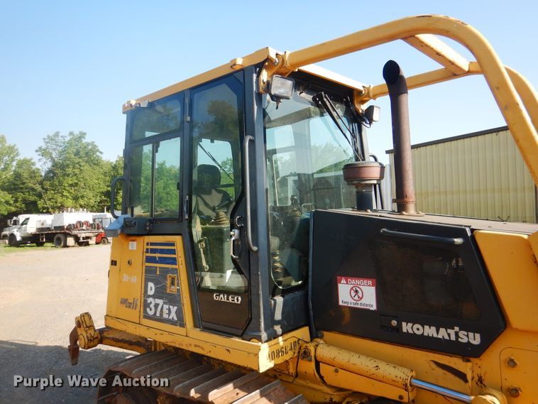 image for item DF2135 2008 Komatsu D37EX-21A dozer