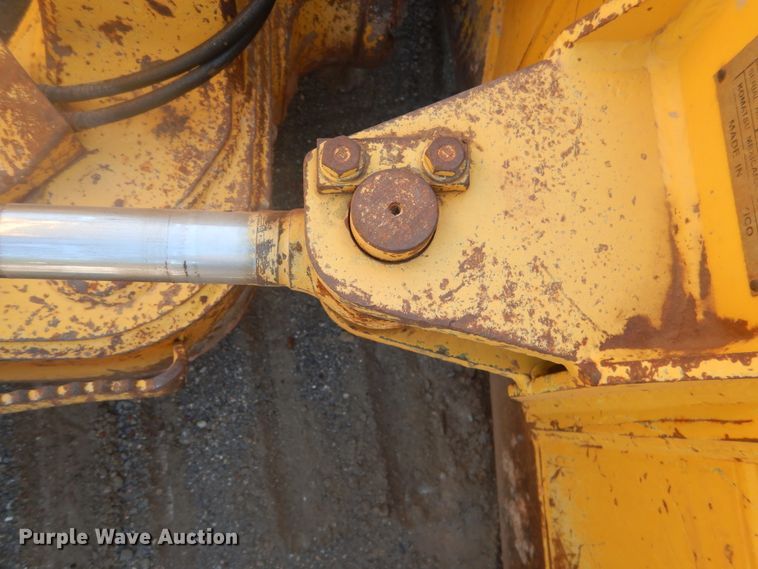 image for item DF2135 2008 Komatsu D37EX-21A dozer