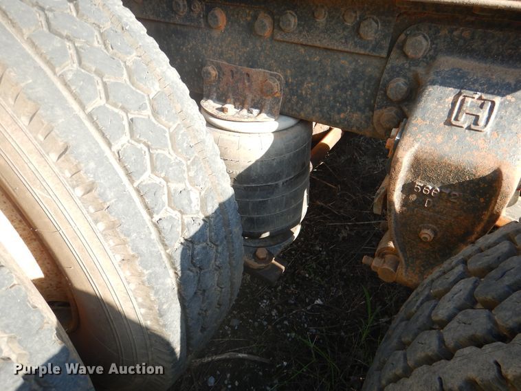 image for item DF2136 1995 Ford Aeromax L9000 semi truck