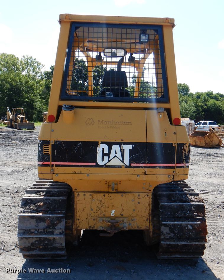 image for item DF2173 2006 Caterpillar D5G XL dozer