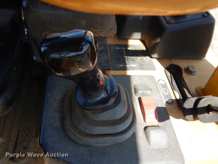 image for item DF2173 2006 Caterpillar D5G XL dozer