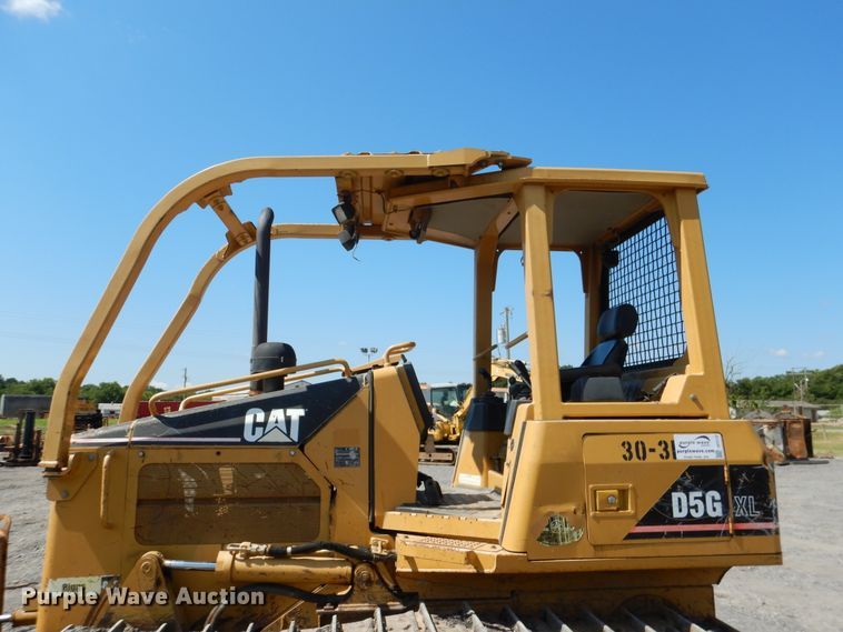 image for item DF2173 2006 Caterpillar D5G XL dozer
