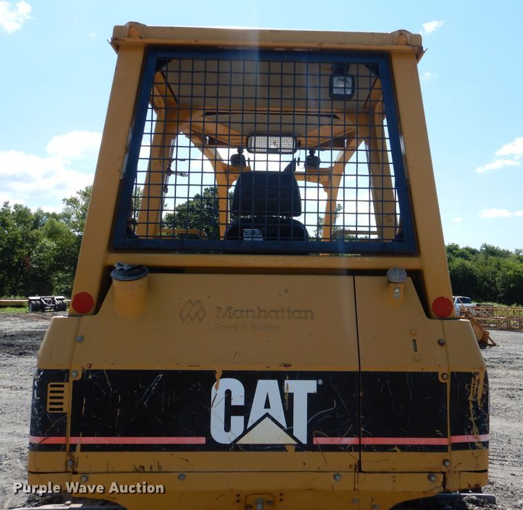 image for item DF2173 2006 Caterpillar D5G XL dozer