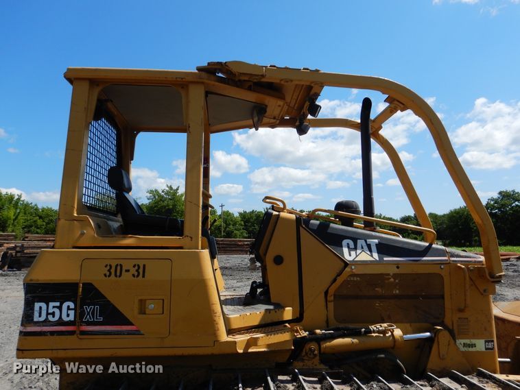 image for item DF2173 2006 Caterpillar D5G XL dozer