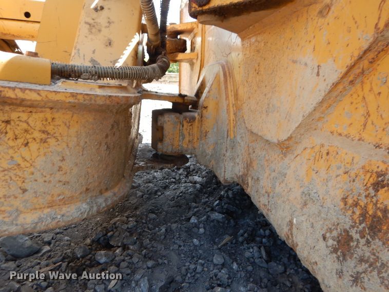 image for item DF2173 2006 Caterpillar D5G XL dozer