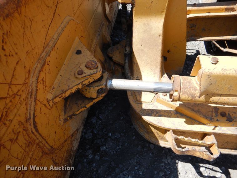 image for item DF2173 2006 Caterpillar D5G XL dozer