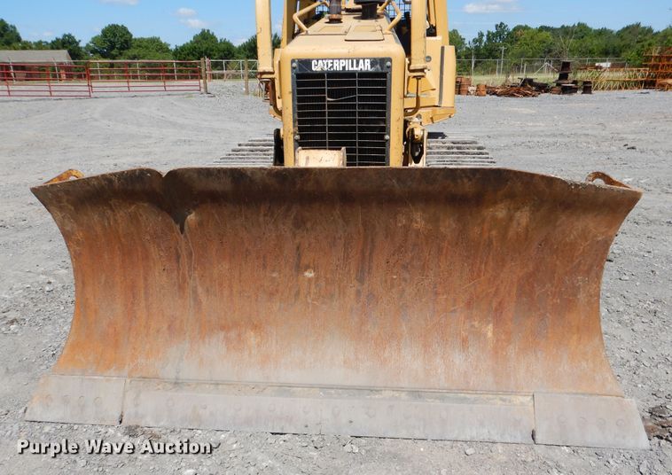 image for item DF2173 2006 Caterpillar D5G XL dozer