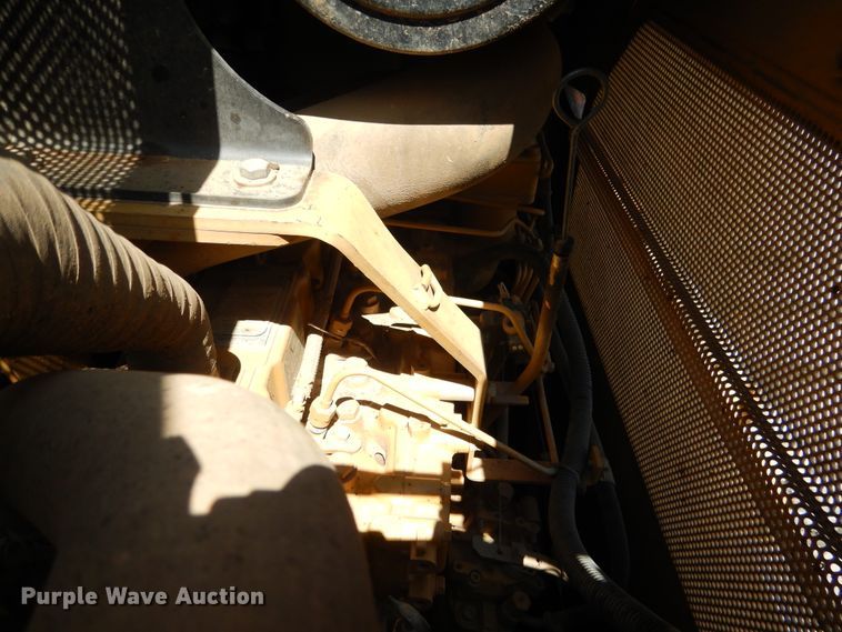 image for item DF2173 2006 Caterpillar D5G XL dozer