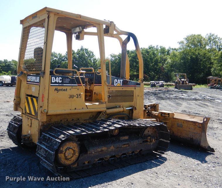 image for item DF2174 2001 Caterpillar D4C LGP dozer