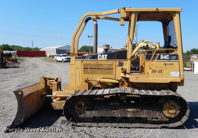 image for item DF2174 2001 Caterpillar D4C LGP dozer