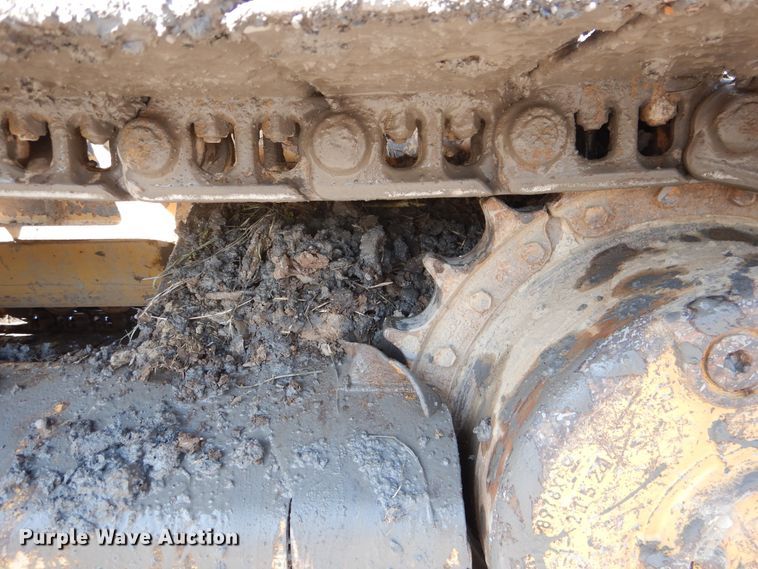 image for item DF2174 2001 Caterpillar D4C LGP dozer