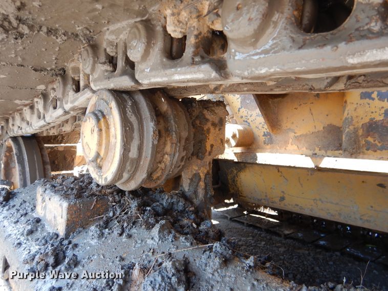 image for item DF2174 2001 Caterpillar D4C LGP dozer