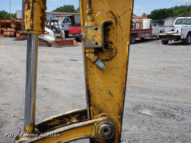 image for item DF2202 2007 Komatsu PC78MR mini excavator