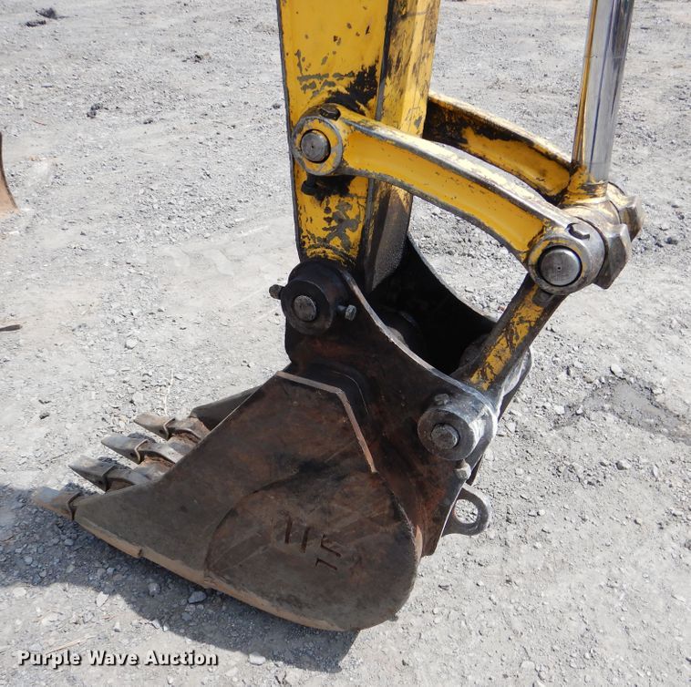 image for item DF2202 2007 Komatsu PC78MR mini excavator