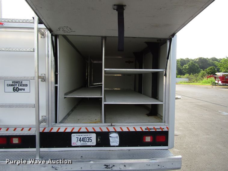 image for item DG1325 2004 Ford F450 Super Duty bucket truck