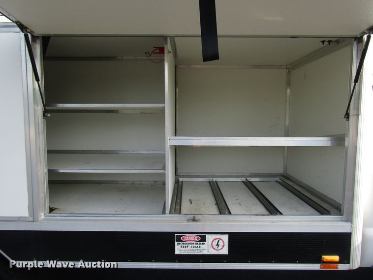 image for item DG1325 2004 Ford F450 Super Duty bucket truck