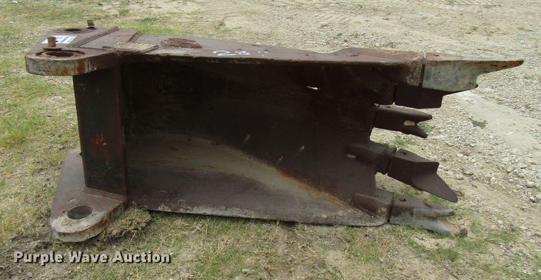 image for item DG1336 Hensley Adco 26V28170 bucket