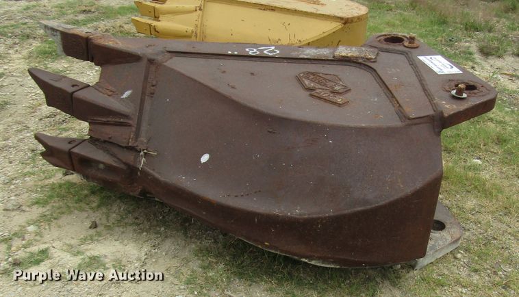 image for item DG1336 Hensley Adco 26V28170 bucket