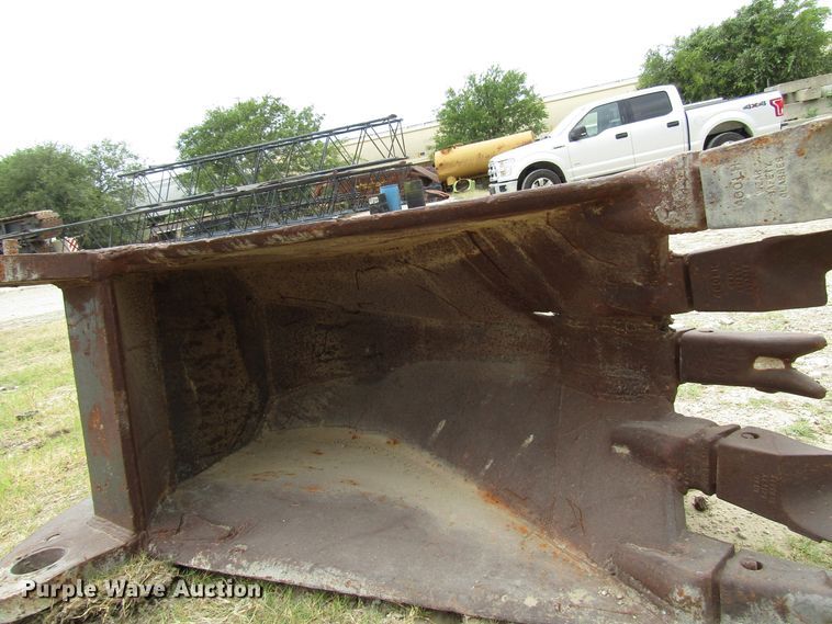 image for item DG1336 Hensley Adco 26V28170 bucket