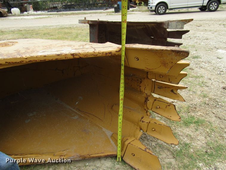 image for item DG1337 Hensley Adco 26R26320CB bucket