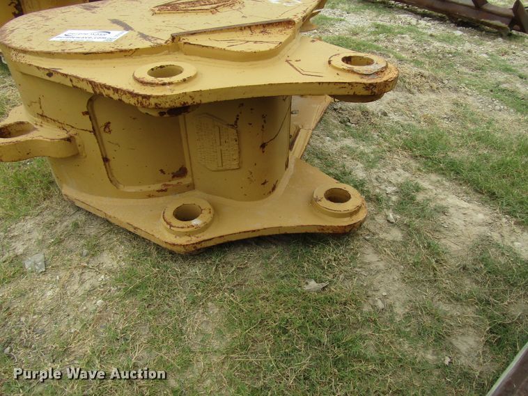 image for item DG1338 Hensley 3R26325C3010 drop bucket