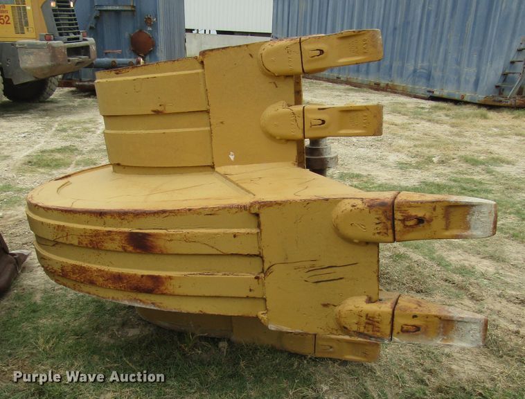 image for item DG1340 Hensley bucket