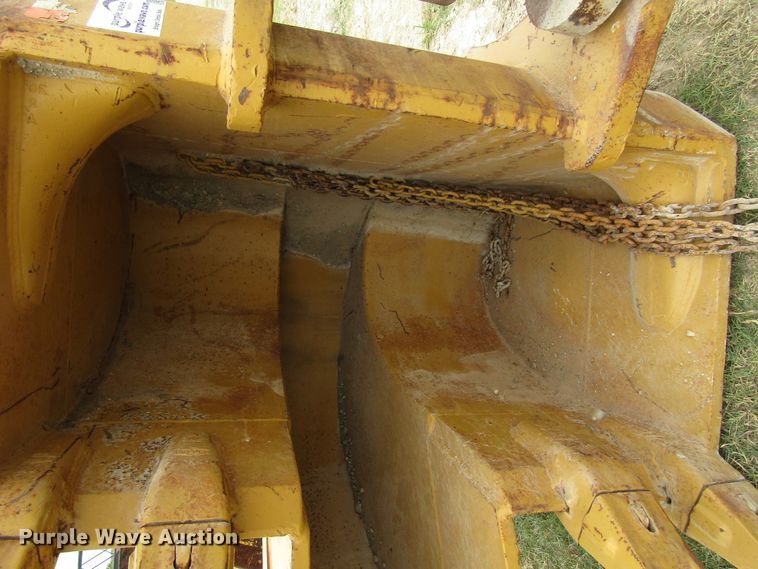 image for item DG1340 Hensley bucket